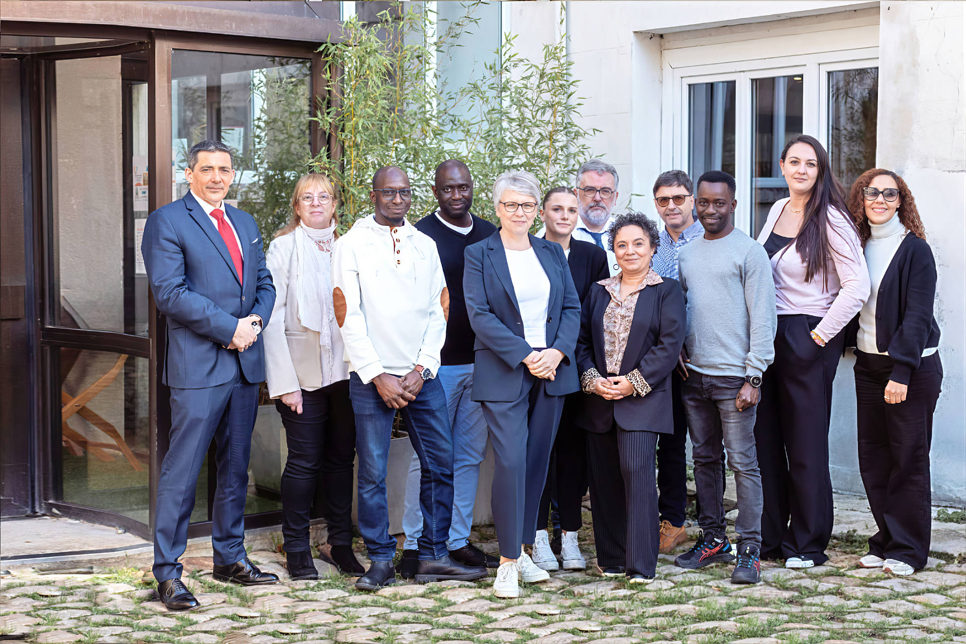 Logo Des professionnels<br/> à votre service